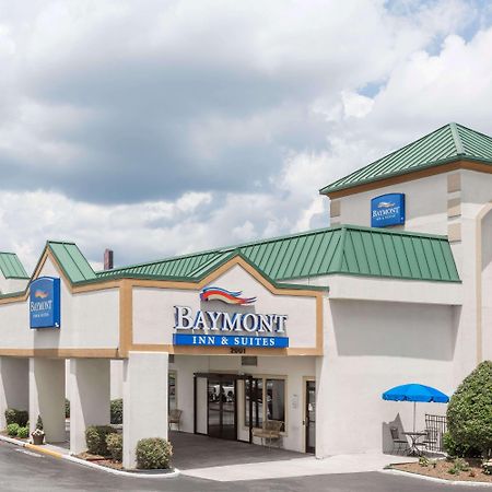Baymont By Wyndham Greensboro/Coliseum Eksteriør bilde