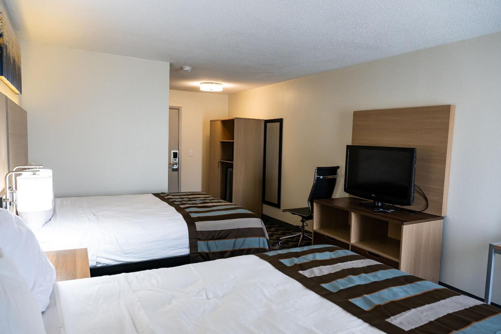 Baymont By Wyndham Greensboro/Coliseum Eksteriør bilde