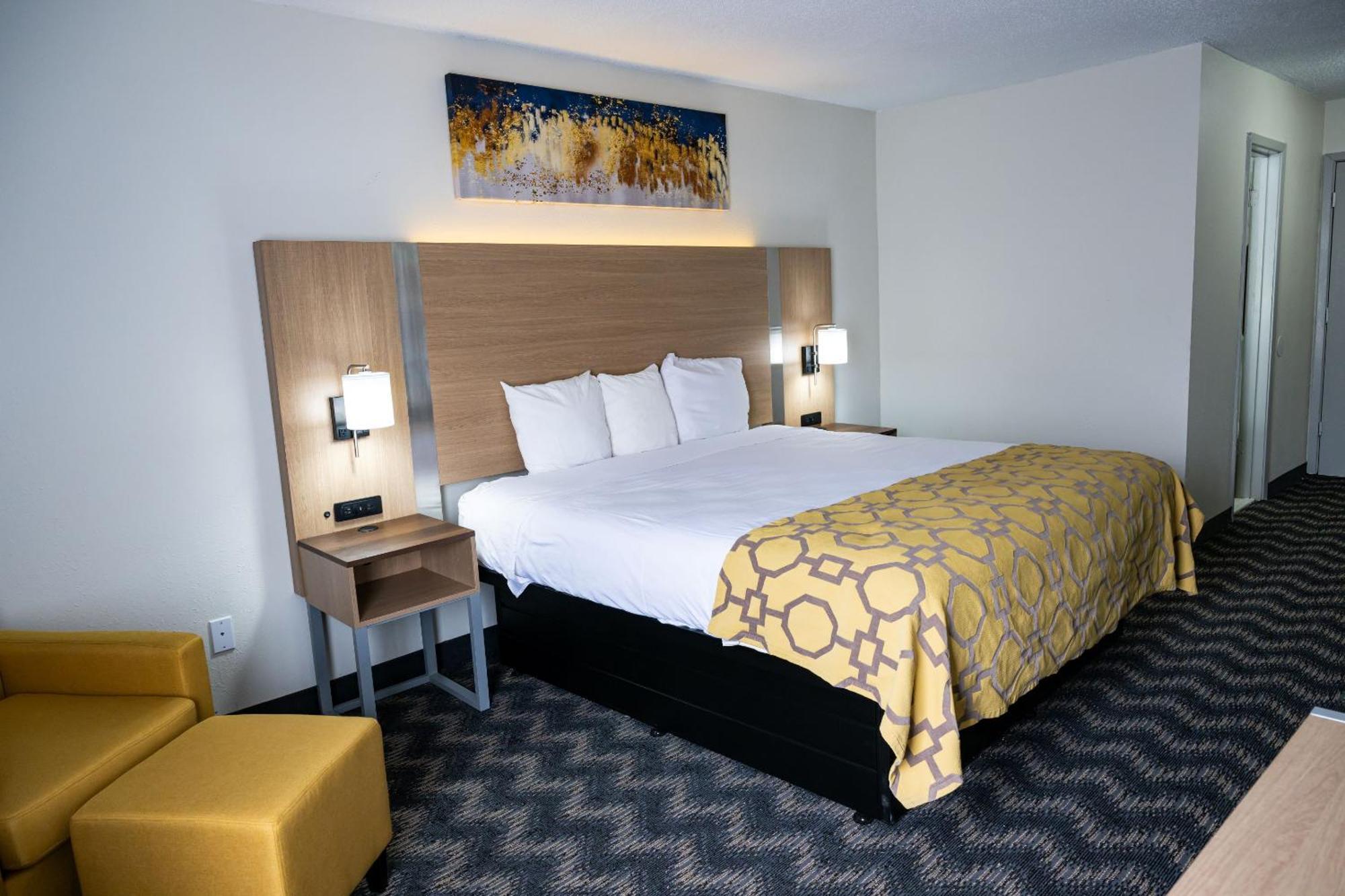 Baymont By Wyndham Greensboro/Coliseum Eksteriør bilde