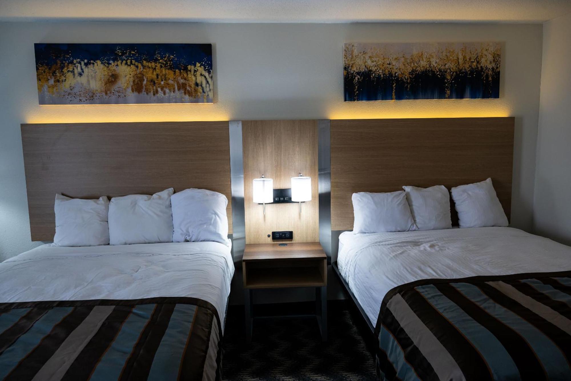 Baymont By Wyndham Greensboro/Coliseum Eksteriør bilde