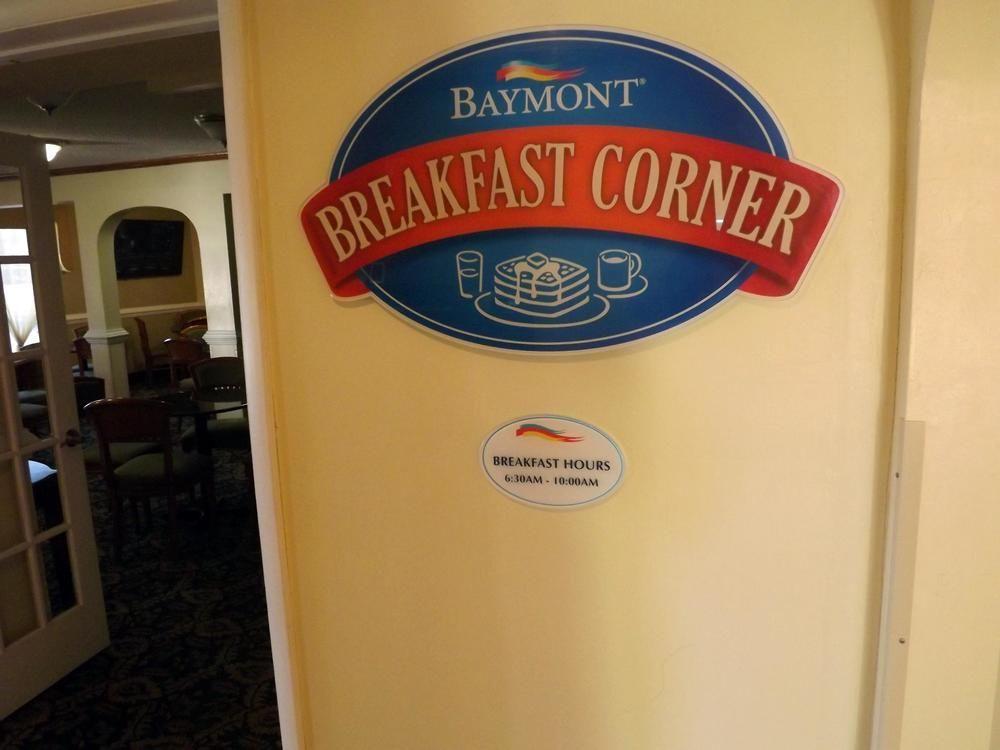 Baymont By Wyndham Greensboro/Coliseum Eksteriør bilde